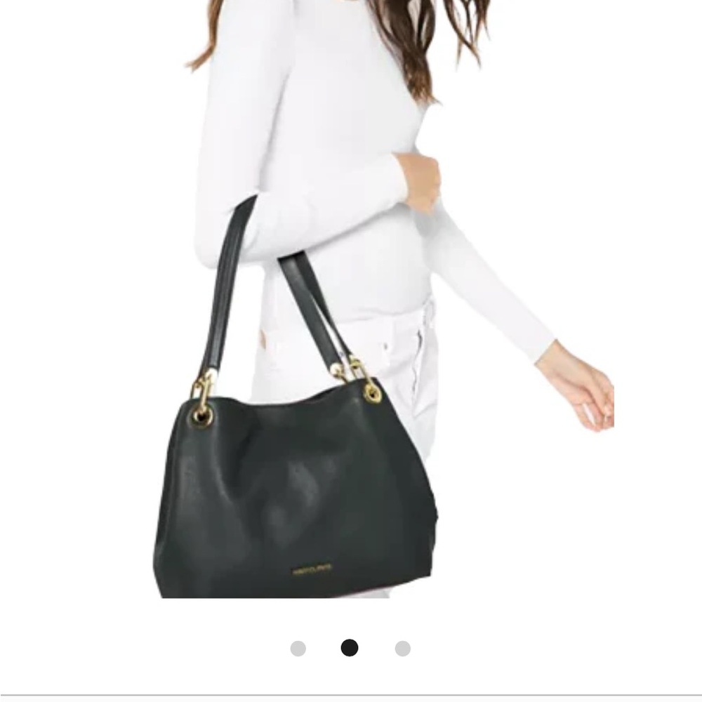 Michael Kors Black pebbles leather shoulder bag